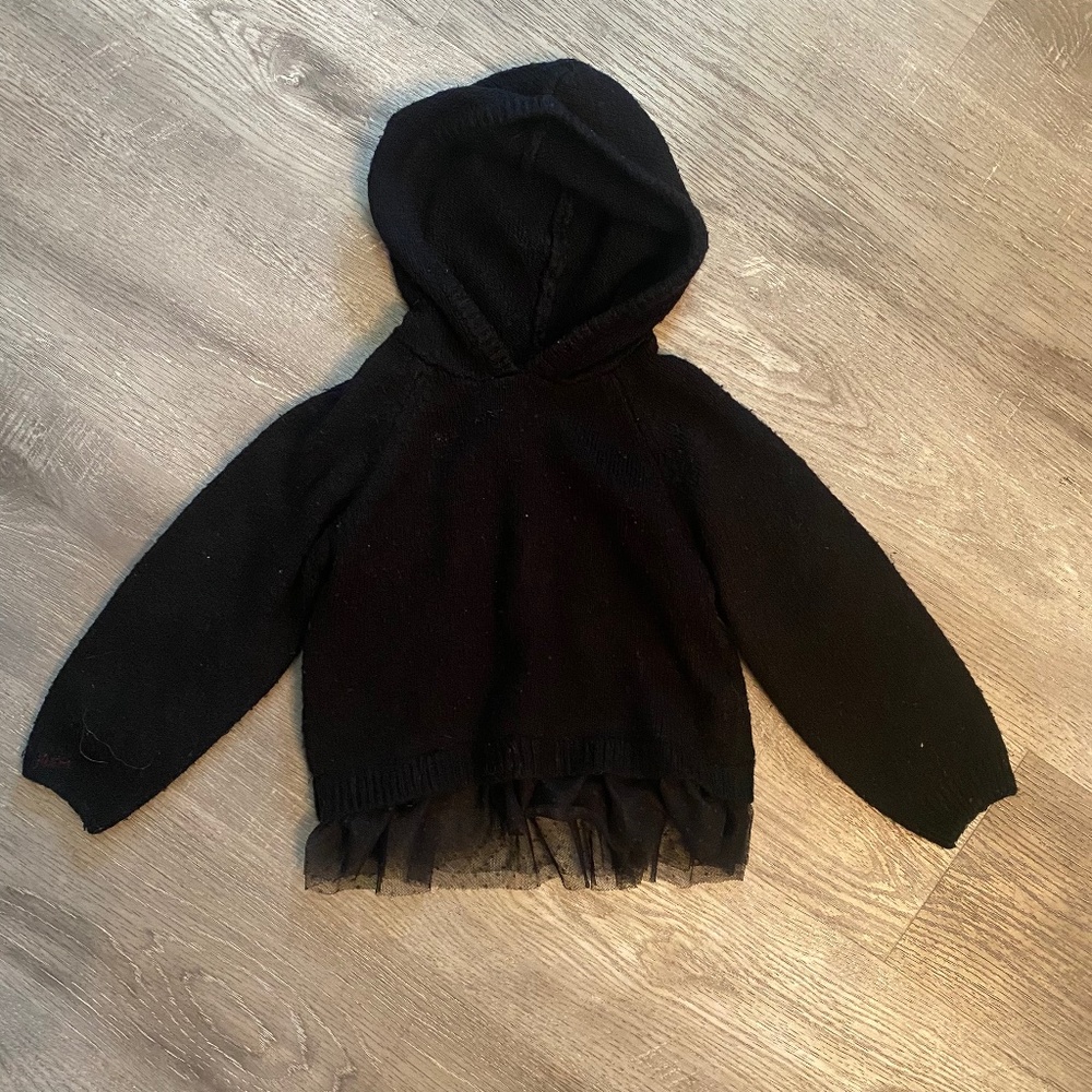 Zara | knitted hoodie with tulle